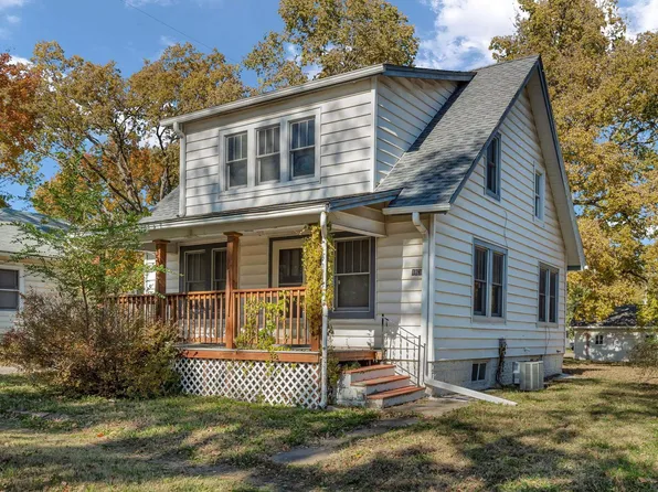 1830 SW Willow Ave, Topeka, KS 66606