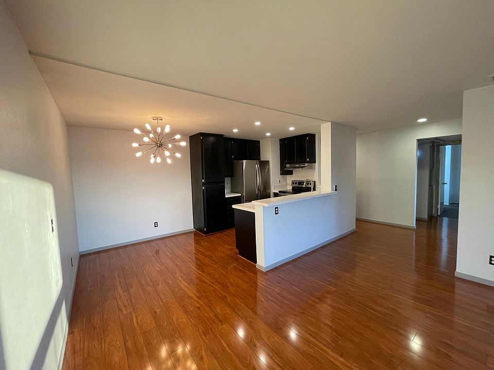 Living Room/Dining Room/Kitchen