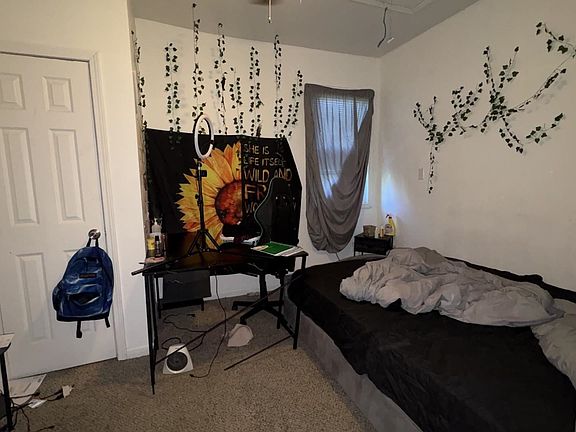 5th image of 884 Breedlove St