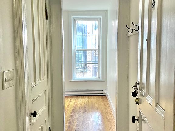 4th image of 102 Willett St APT 2