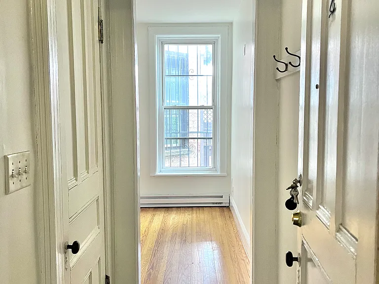 102 Willett St #2 — Photo 4
