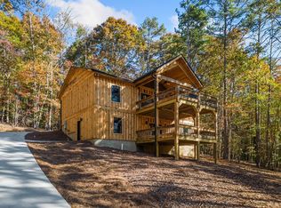 920 Beaver Lake Dr, Ellijay, GA 30540