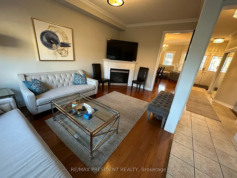 1091 McCuaig Dr — Photo 9