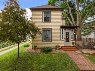 1022 22nd Ave NE, Minneapolis, MN 55418