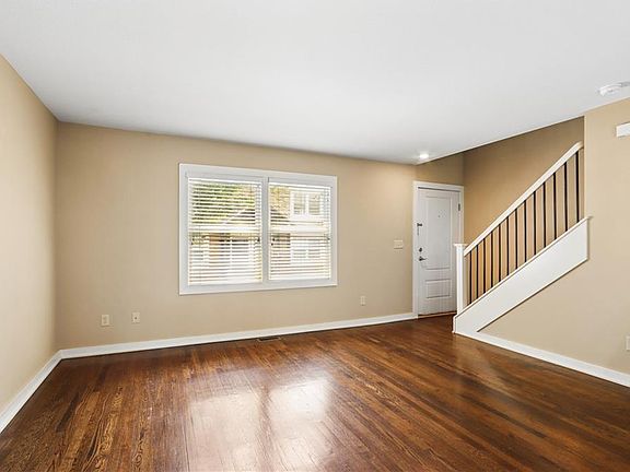 3rd image of 4530 Jefferson St APT 3A