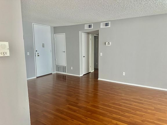 3rd image of 12512 Chandler Blvd APT 114