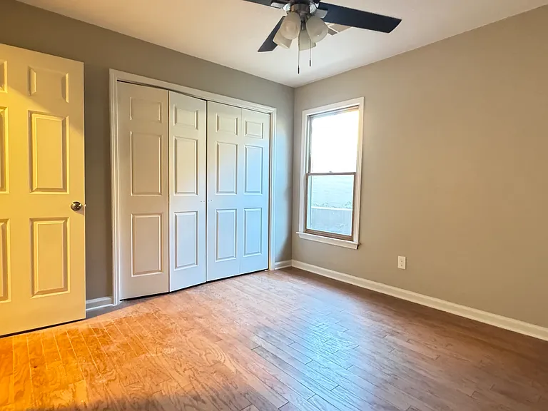 Pine Point Dr — Photo 9