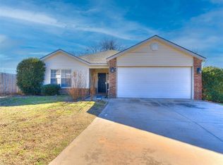 1012 Shadowlake Rd, Norman, OK 73071