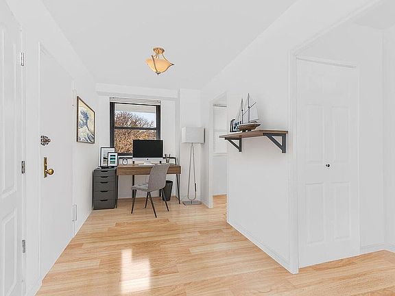 5th image of 4901 Henry Hudson Pkwy W APT 6C