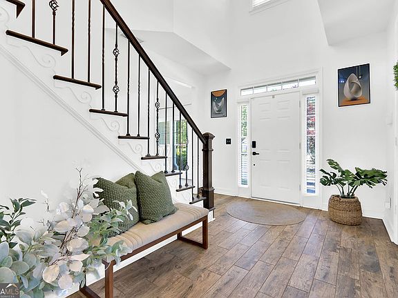 3rd image of 704 Highland Ridge Pointe