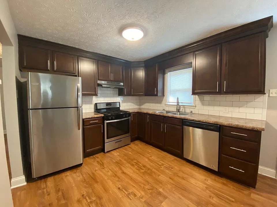 1233 Westmeade Dr
