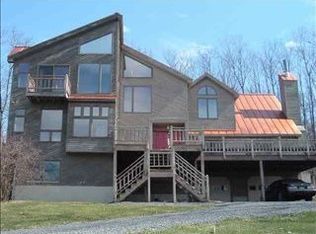 2897 Waters Rd, Amsterdam, NY 12010