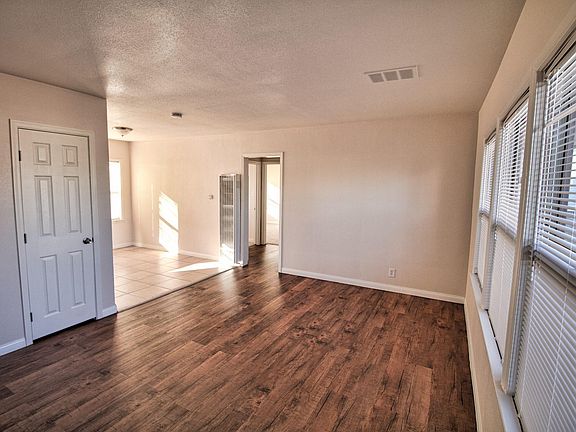 2nd image of 610 E 99th St APT 3