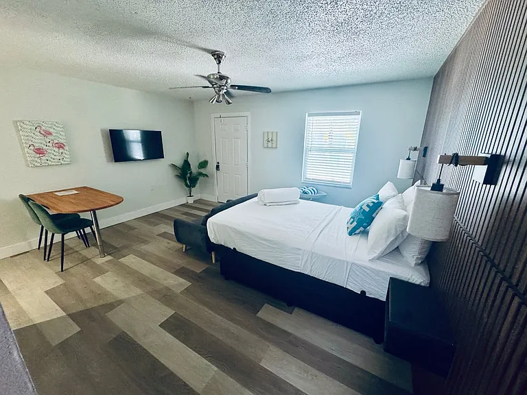 523 72nd Ave — Photo 36