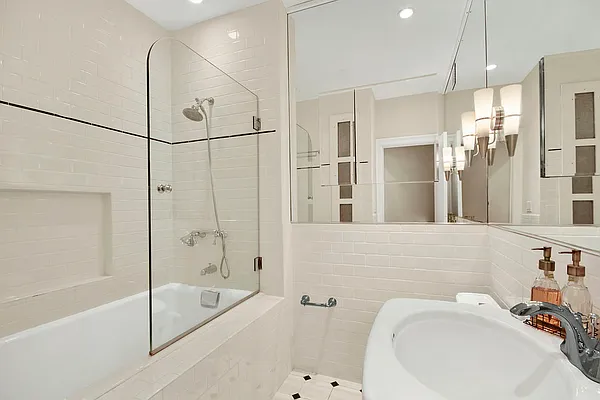 Sold by Corcoran | media 16