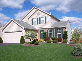 9008 Holquest Dr, Lewis Center, OH