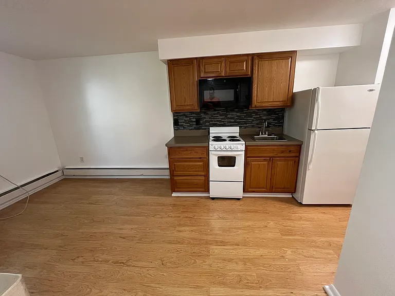 312 Green St #3 — Photo 2