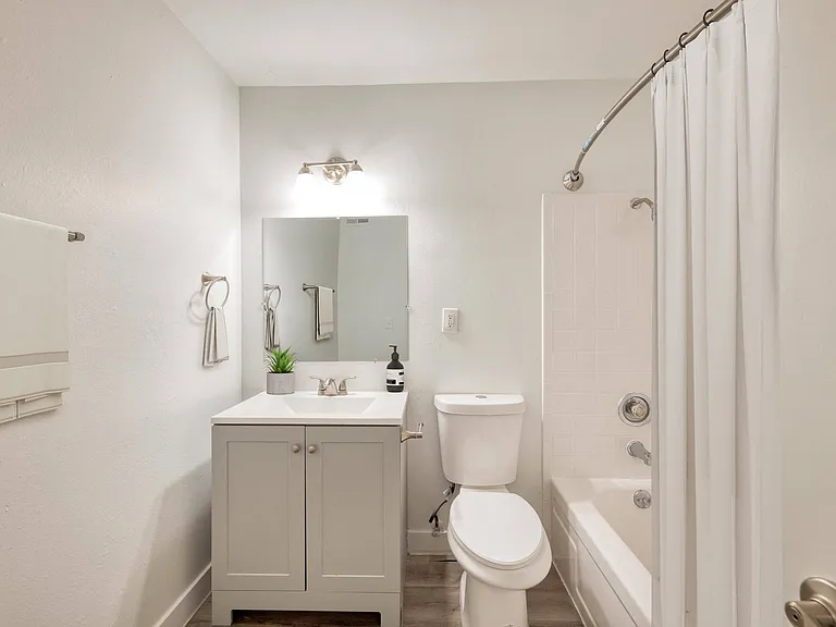 3220 Watt Ave — Photo 10