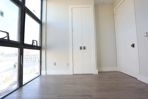 Rented by Nest Seekers International | media 35