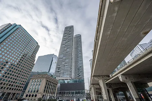 100 Harbour St #2907 Photo 1