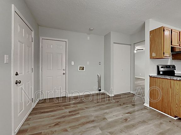 4th image of 1501 Richmond Ave