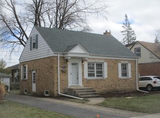 417 N Elm St, Mount Prospect, IL 60056