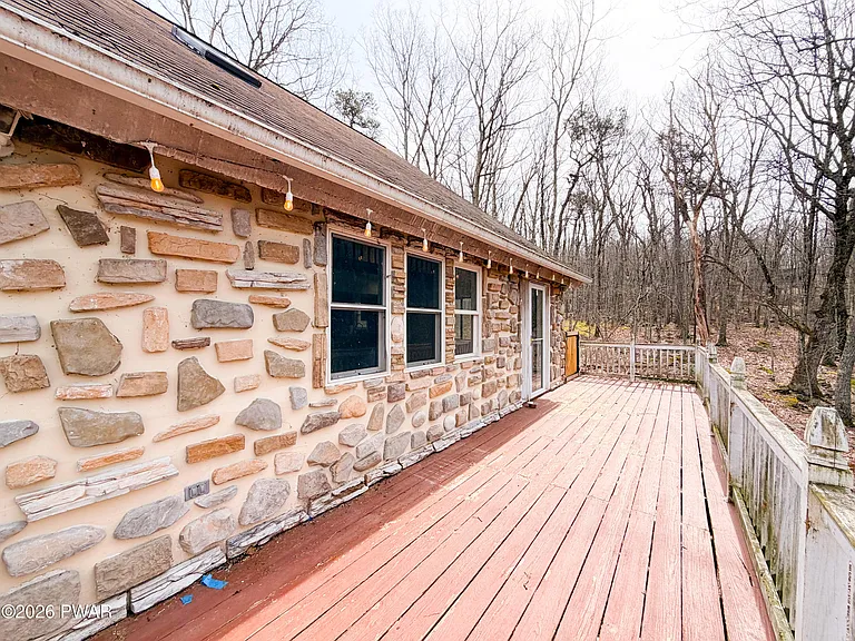 811 Hickory Ct — Photo 29
