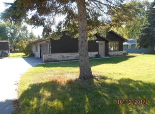 5319 Twin Elms Dr, Racine, WI 53406