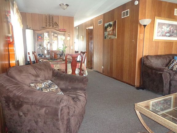 4th image of 2834 N Moody Ave