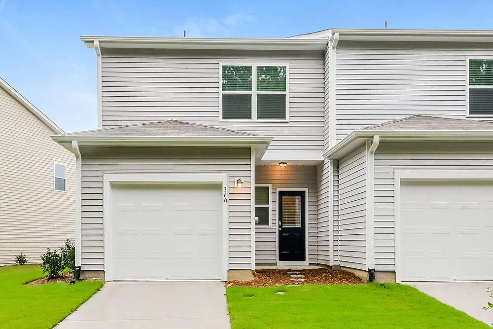 3 bed, 2.5 bath, 1590 sqft, $1,865 — Photo 4