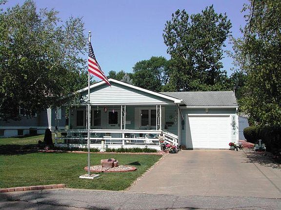 5th image of 317 North Ln