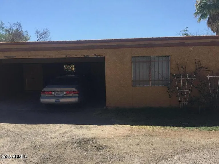 1233 E Henry St #B — Photo 1