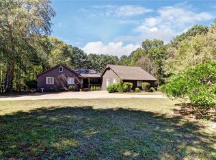 9427 Barnes Rd, Toano, VA 23168