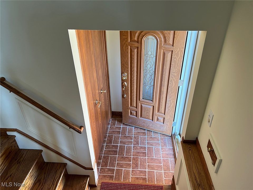 15301 Hickox Blvd, Middleburg Heights, OH 44130 | Zillow