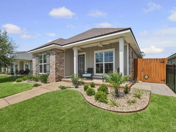 8953 Eureka St, Milton, FL 32583