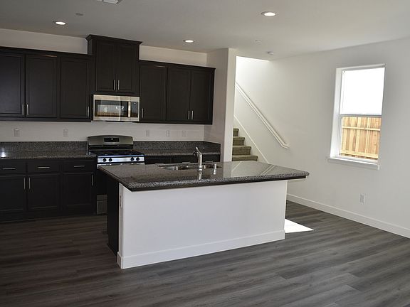 5th image of 4449 Sierra Pine Way