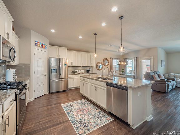 4th image of 484 Mallow Drive