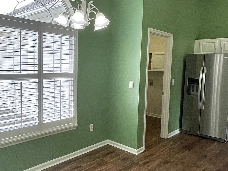 502 Larkspur Ct — Photo 7