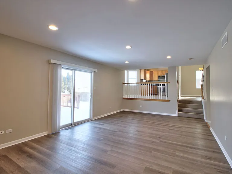 1504 Pheasant Landing Dr — Photo 10