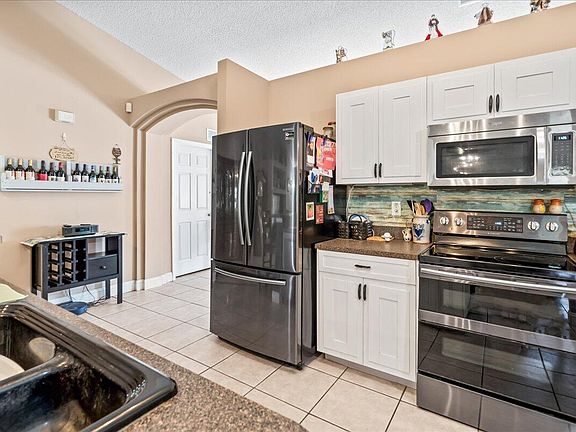 5th image of 2656 Haberland Ave SE