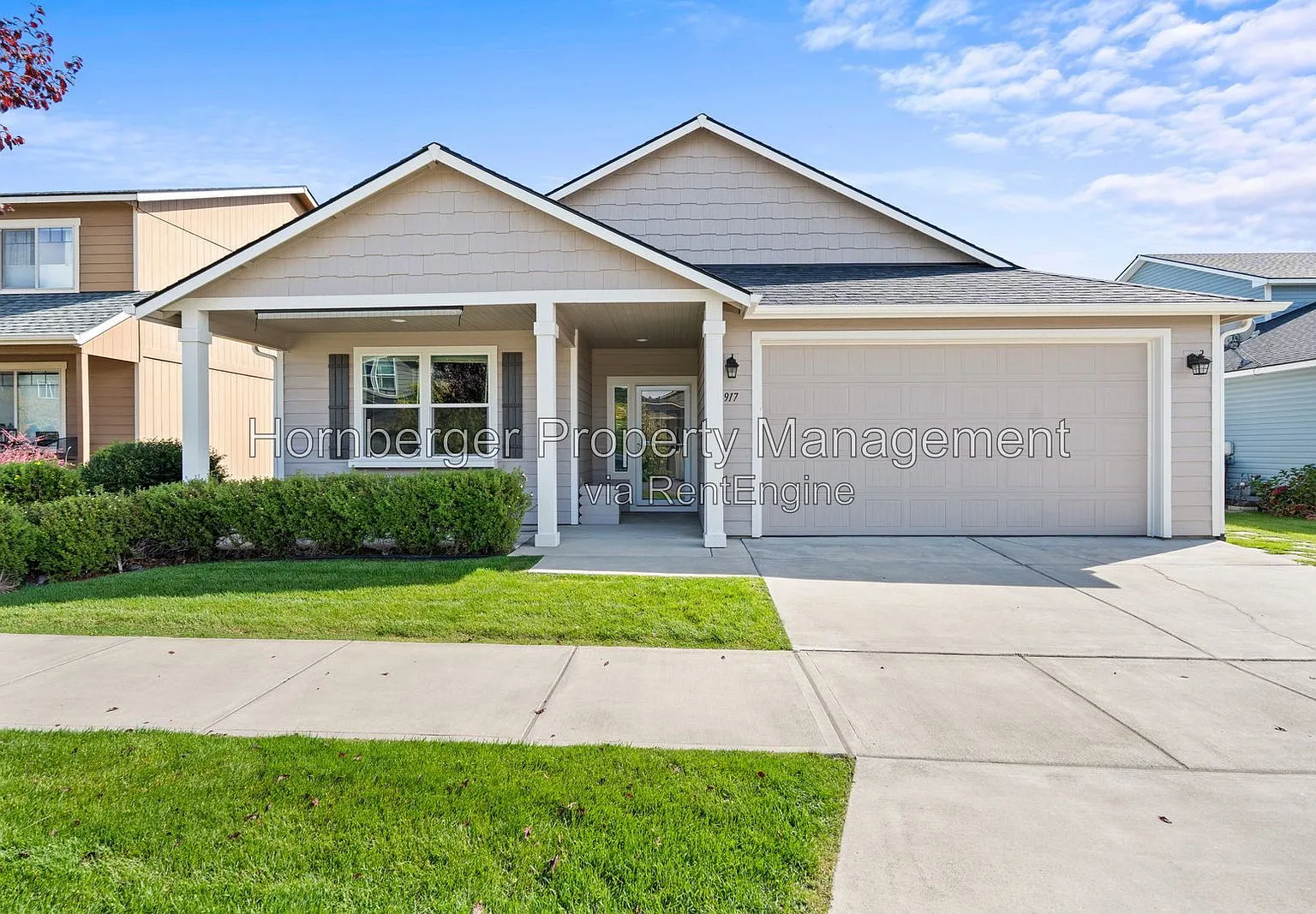 3 bed, 2.0 bath, 1795 sqft, $2,395 — Photo 1