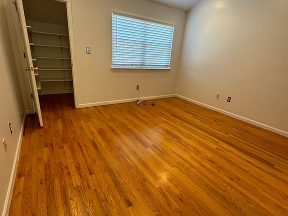 3rd image of 62 Dartmouth Loop #2