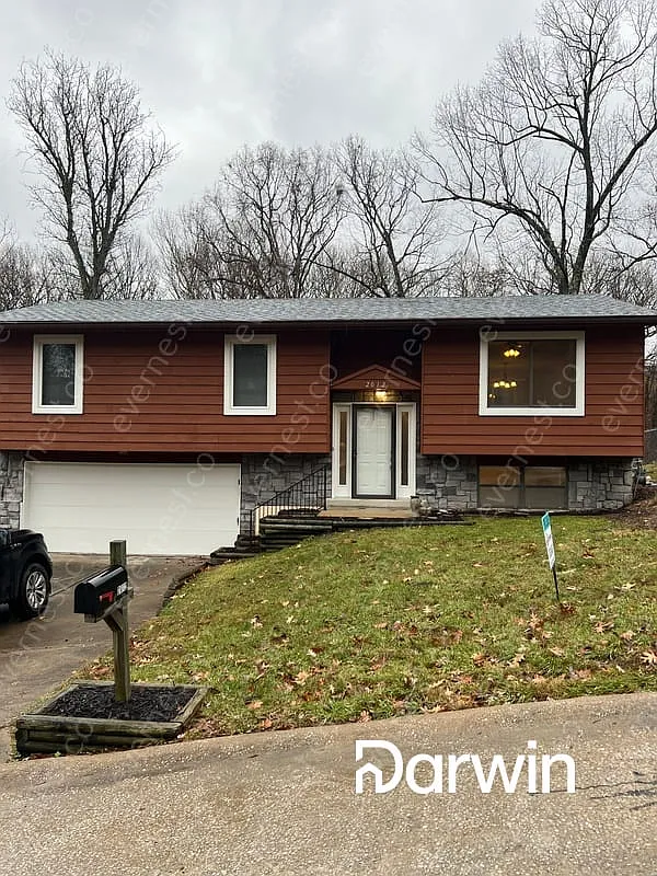 3 bed, 2.0 bath, 1483 sqft, $1,990 — Photo 1