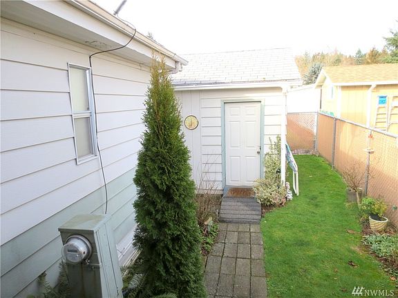 4th image of 2379 Kingfisher Ln