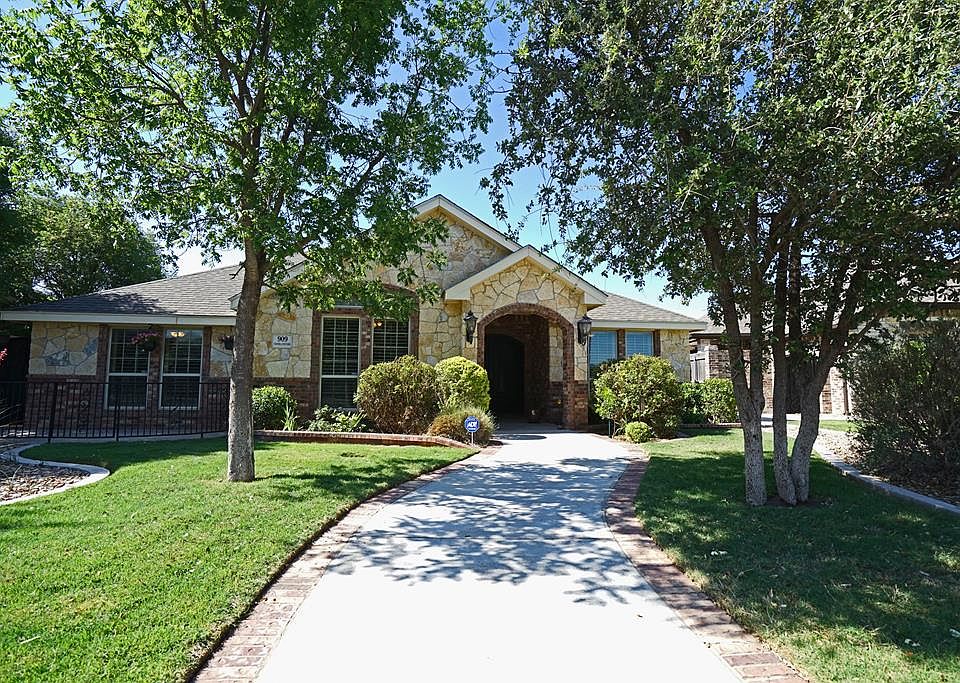 1st image of 909 Woodland Park Ave