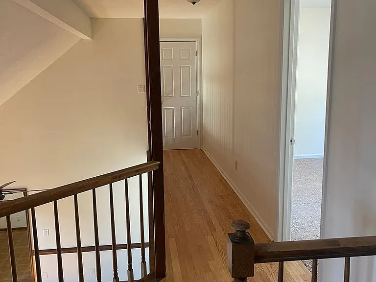 609 Georgetown Cir — Photo 16