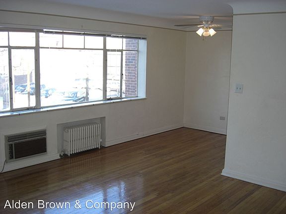 4th image of 930 N Sherman St APT 204
