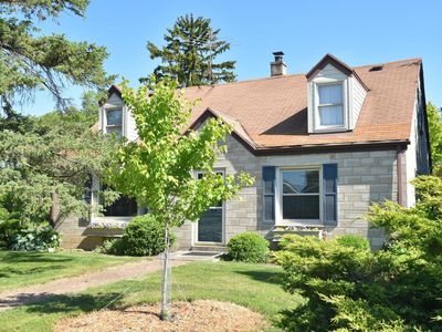 6714 W Mequon Rd, Mequon, WI, 53092