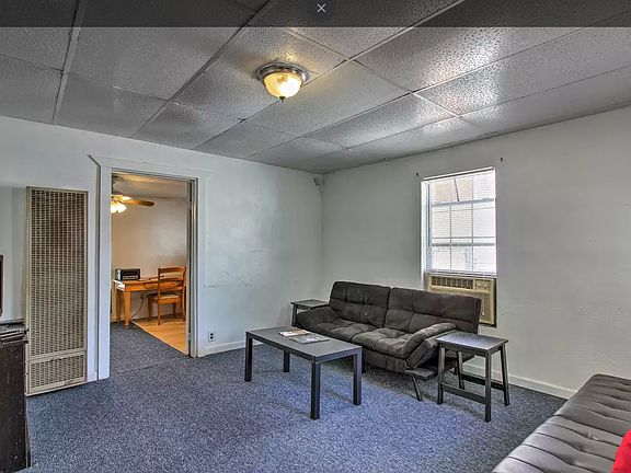 5th image of 512 SE 45th St