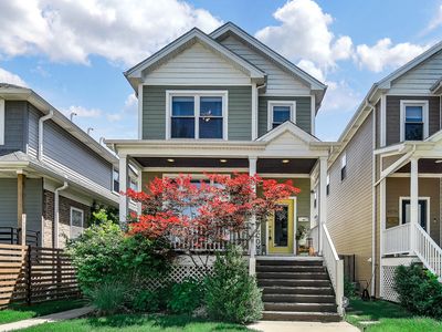 4581 N Melvina Ave, Chicago, IL, 60630